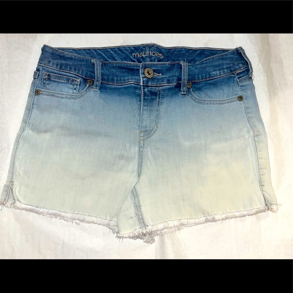 Maurices mid rise shorties